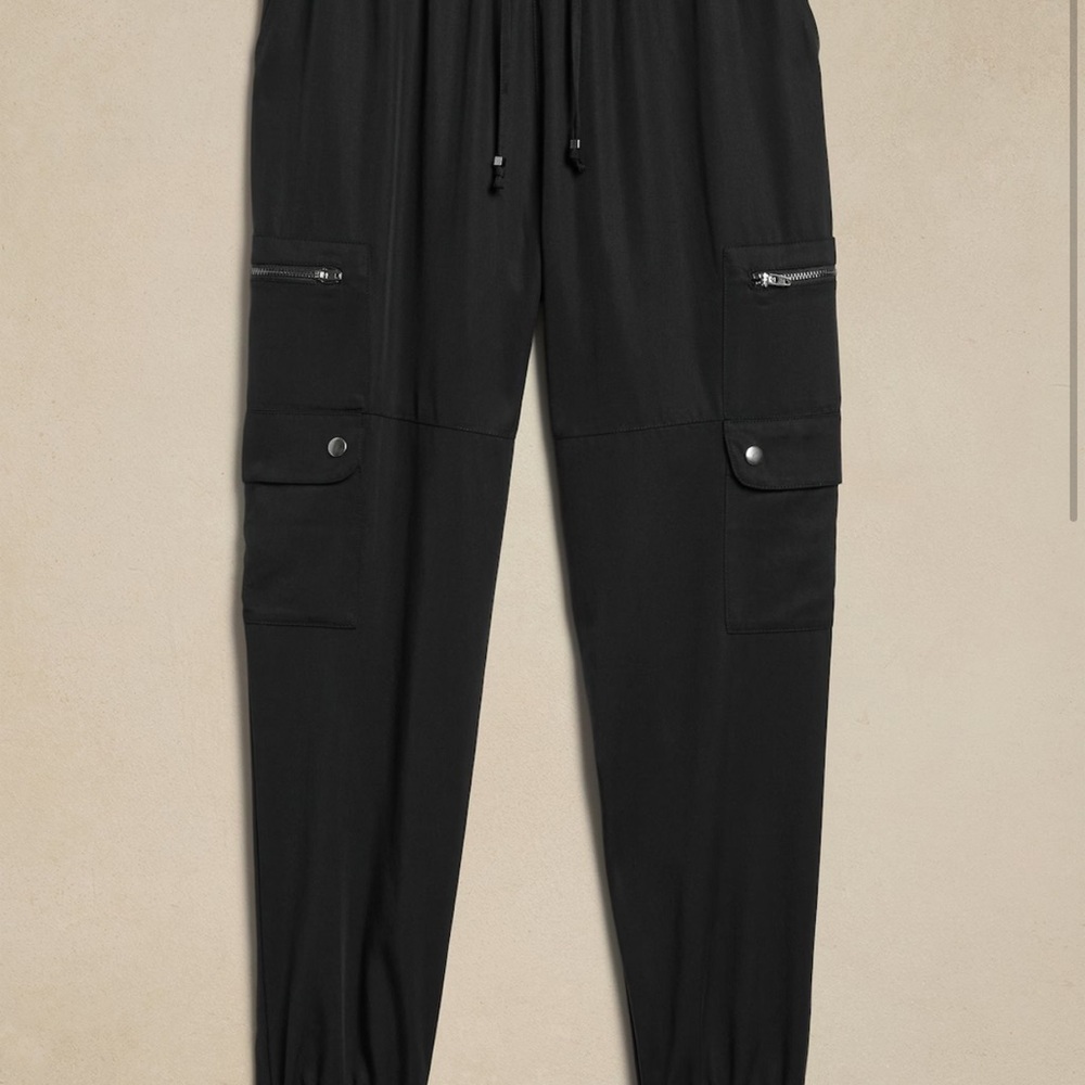 Banana Republic Factory Cargo Pants with Elastic Waistband and Tapered Leg